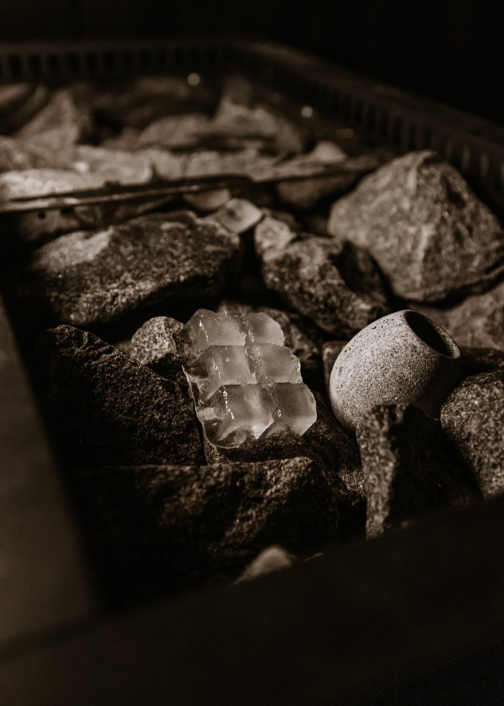 Sauna stones — the science of thermal therapy